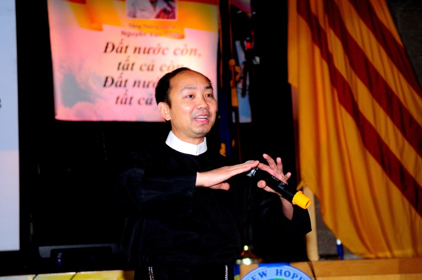 008B-LM Nguyen Van Khai-Noi chuyen