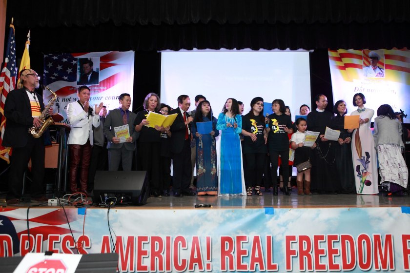 020-Hop Ca Viet Nam Viet Nam